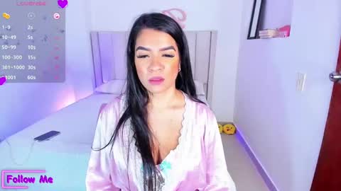 Danna   online show from December 2024 05:12:01 AM