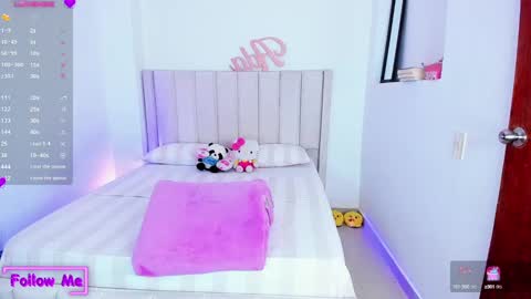 Danna   online show from January 2025 02:53:01 AM