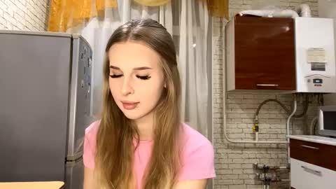 Jenny online show from October 2025 08:09:01 PM