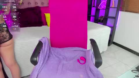 Shelby cute  online show from March 2026 01:18:01 PM