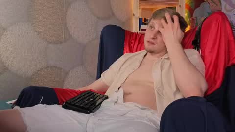 Vincente online show from November 2025 08:54:01 PM