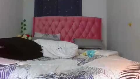 Snapshot of shelia420715 chatting on April 2026 02:23:02 AM shelia420715 online show from April 2026 02:23:02 AM