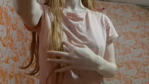 Snapshot of shelikessoymilk chatting on December 2025 02:39:02 AM Erika online show from December 2025 02:39:02 AM