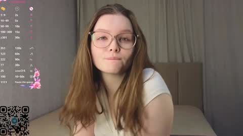 Kira online show from January 2025 03:41:01 AM