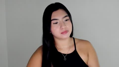 Snapshot of shellyrayhs1 chatting on November 2025 01:38:02 AM Shelly rayhs online show from November 2025 01:38:02 AM