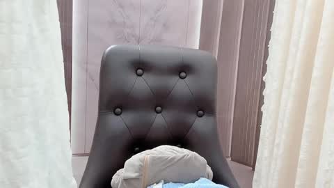 Snapshot of shellysan chatting on April 2026 01:26:01 AM Shelly online show from April 2026 01:26:01 AM