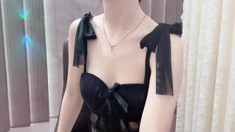 Snapshot of shellysan chatting on April 2026 01:39:01 AM Shelly online show from April 2026 01:39:01 AM