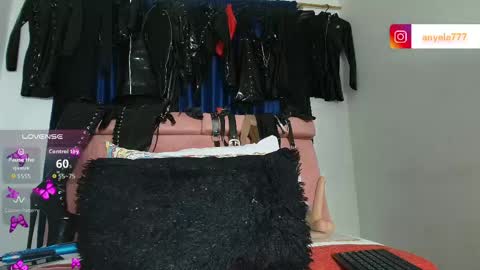  anyela7773 online show from May 2026 11:48:01 AM