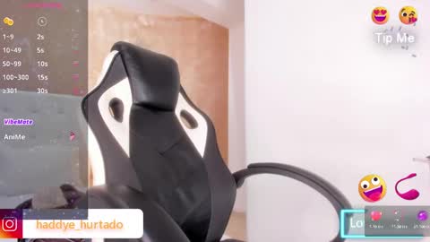 shenielxxx online show from December 2024 07:00:01 PM