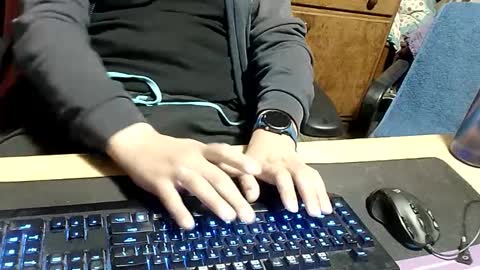 Snapshot of shenlao chatting on January 2025 08:17:01 PM Murasaki Kage online show from January 2025 08:17:01 PM