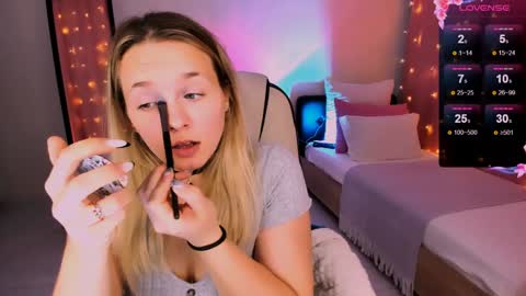 Snapshot of sherill_brill chatting on January 2025 03:04:02 PM Sheril online show from January 2025 03:04:02 PM