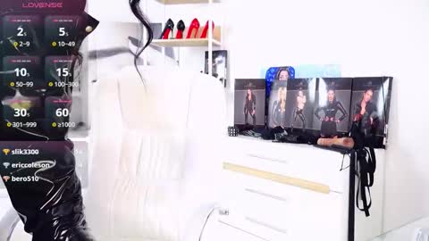 Snapshot of sherlismoon chatting on January 2026 07:11:01 PM SherlisMoon online show from January 2026 07:11:01 PM