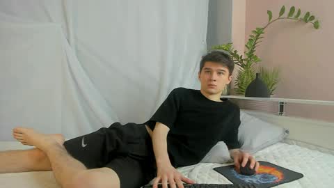Snapshot of sherlockmax chatting on April 2026 07:58:02 PM Max online show from April 2026 07:58:02 PM
