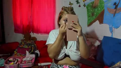  Maria Saenz online show from February 2026 04:22:02 PM