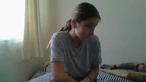 Snapshot of sheryn_percy chatting on January 2025 12:52:01 PM Sheryn online show from January 2025 12:52:01 PM