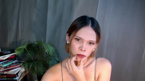 Snapshot of shes_notme chatting on April 2026 05:51:02 AM Lana But you can spell it backwards online show from April 2026 05:51:02 AM