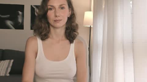 shesleepsnaked online show from November 2025 02:49:02 PM