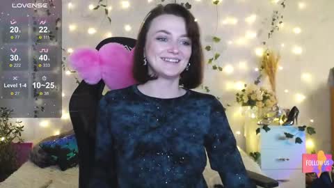 Snapshot of sheslike_firstlove chatting on November 2025 11:42:02 AM Vanessa online show from November 2025 11:42:02 AM