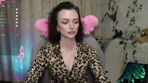 Snapshot of sheslike_firstlove chatting on December 2025 03:07:01 PM Vanessa online show from December 2025 03:07:01 PM