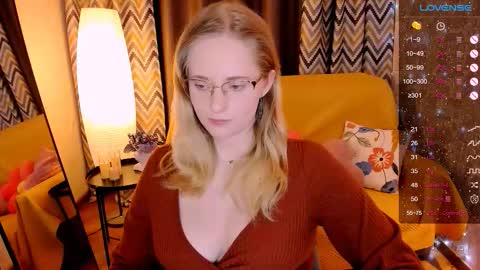 Snapshot of sheslinki chatting on February 2026 08:26:01 AM Hello guys my name is Aemilia online show from February 2026 08:26:01 AM