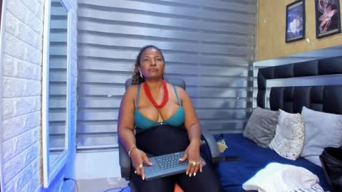 sheyla__ebony online show from February 2026 12:31:02 AM