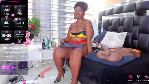 Snapshot of sheyla__ebony chatting on June 2026 10:15:01 PM sheyla__ebony online show from June 2026 10:15:01 PM