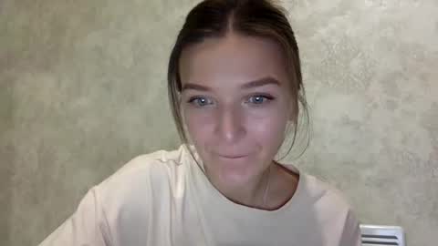 Jesica online show from October 2025 08:08:02 PM