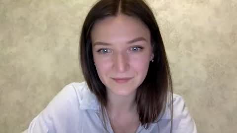 Jesica online show from April 2026 05:30:01 PM