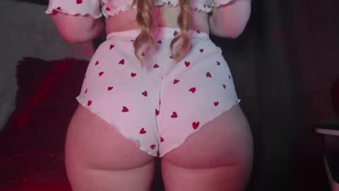 shinoa hiirag online show from February 2025 08:26:01 PM