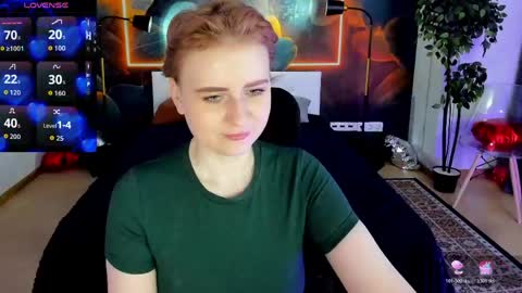Snapshot of shiny_lisss chatting on May 2026 01:56:01 AM Lisa online show from May 2026 01:56:01 AM