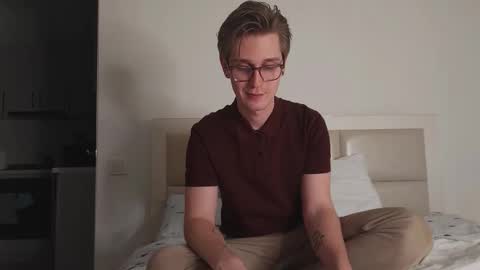 Snapshot of shirizo chatting on March 2026 03:41:01 PM Matthew online show from March 2026 03:41:01 PM