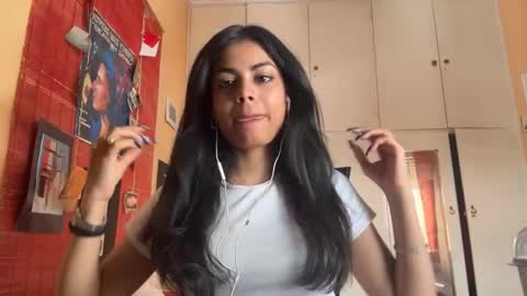 Snapshot of shirleendurrah chatting on April 2026 10:19:02 AM Karin online show from April 2026 10:19:02 AM