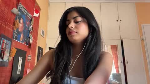 Snapshot of shirleendurrah chatting on April 2026 08:13:01 AM Karin online show from April 2026 08:13:01 AM