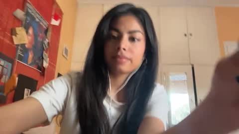Snapshot of shirleendurrah chatting on April 2026 08:50:02 AM Karin online show from April 2026 08:50:02 AM
