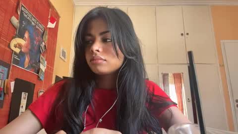Snapshot of shirleendurrah chatting on April 2026 08:23:02 AM Karin online show from April 2026 08:23:02 AM