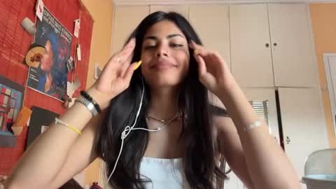 Snapshot of shirleendurrah chatting on May 2026 09:36:01 AM Karin online show from May 2026 09:36:01 AM