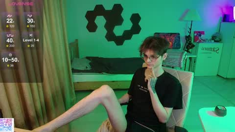 shiromy_ online show from May 2026 09:34:02 PM