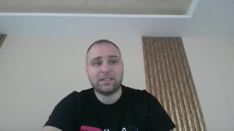 Snapshot of shmele_04 chatting on November 2025 12:40:02 PM shmele_04 online show from November 2025 12:40:02 PM