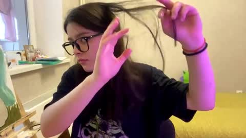 Marie online show from June 2026 12:10:02 PM