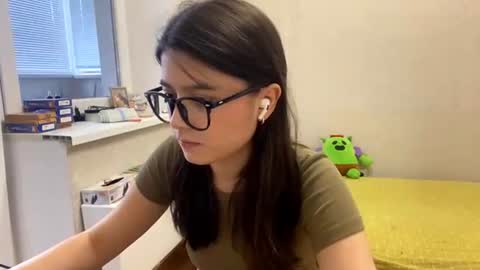 Marie online show from June 2026 02:32:01 PM