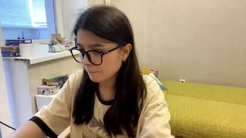 Marie online show from June 2026 02:21:01 PM
