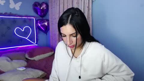 Snapshot of shopiaa_m chatting on March 2025 06:44:01 AM Sophia ONLYFANS online show from March 2025 06:44:01 AM