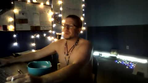 shortmel online show from May 2026 04:52:02 AM