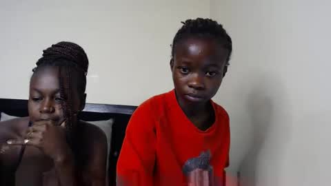 Snapshot of shortnswee254 chatting on November 2025 06:08:01 PM shortnswee254 online show from November 2025 06:08:01 PM