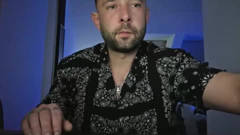 shouu516564 online show from April 2026 07:33:02 PM