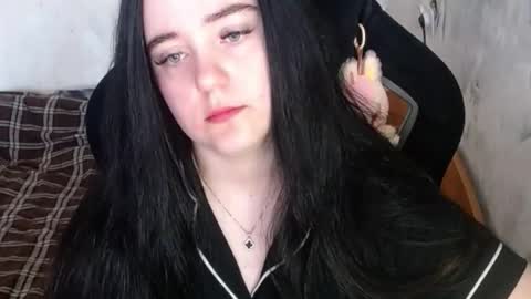 Snapshot of show_for_you chatting on September 2025 11:45:01 AM show_for_you online show from September 2025 11:45:01 AM