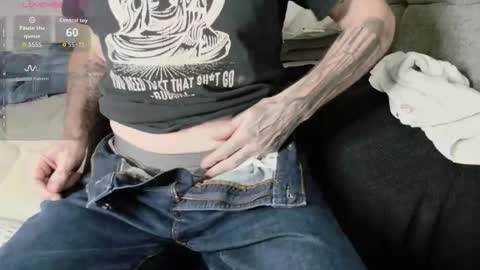 Snapshot of showoffjay46 chatting on October 2025 12:19:02 AM showofjay online show from October 2025 12:19:02 AM