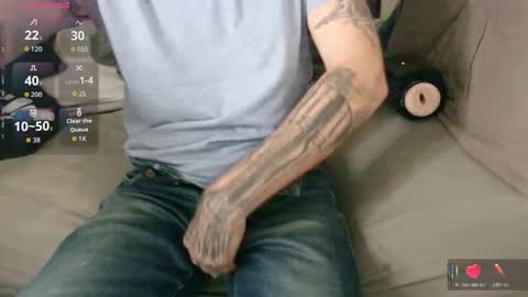 Snapshot of showoffjay46 chatting on October 2025 09:09:02 PM showofjay online show from October 2025 09:09:02 PM