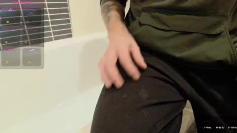 Snapshot of showoffjay46 chatting on October 2025 08:37:02 PM showofjay online show from October 2025 08:37:02 PM