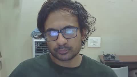 shubhamkhandelwal123 online show from April 2026 03:23:01 PM